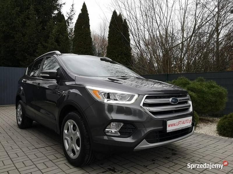 Używany Ford Kuga 120 KM (88 kW) 2017 Grafitowy SUV