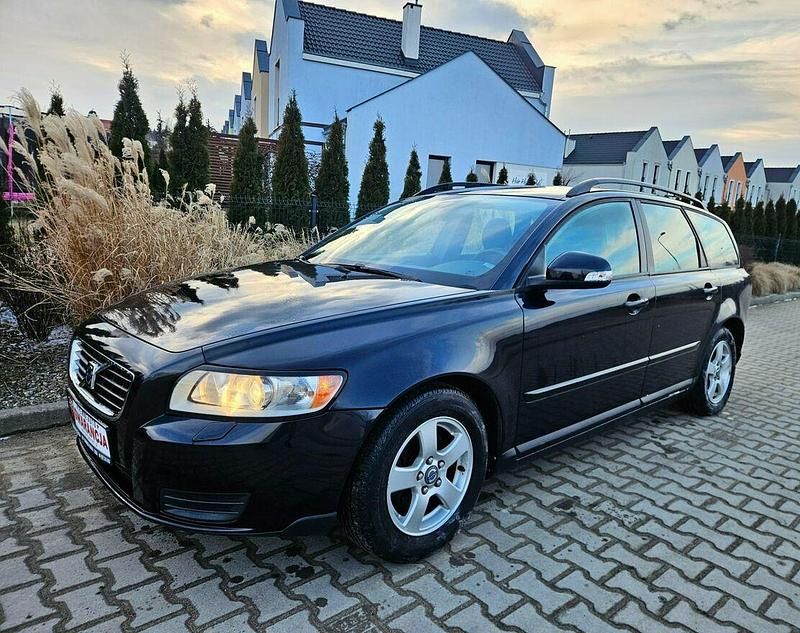 Używany Volvo V50 109 KM (80 kW) 2009 Czarny Kombi