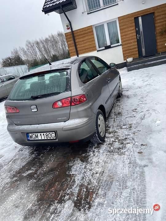 Używany Seat Ibiza 2003 Szary Hatchback