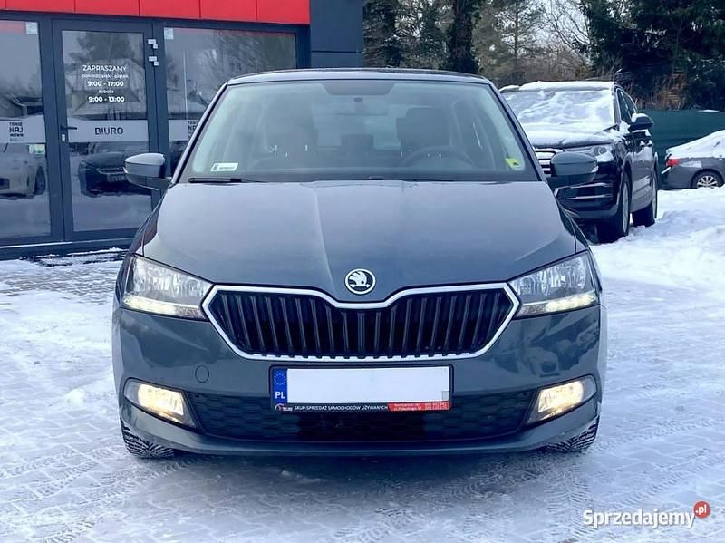 Szary Używany 2021 Skoda Fabia Hatchback | 41 900 zł (Uczciwa cena) - Obraz 1/4