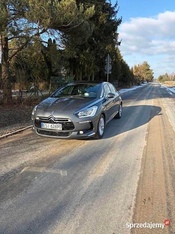 Używany Citroën DS5 163 KM (119 kW) 2012 Hatchback