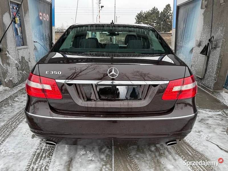 Używany Mercedes E350 2009