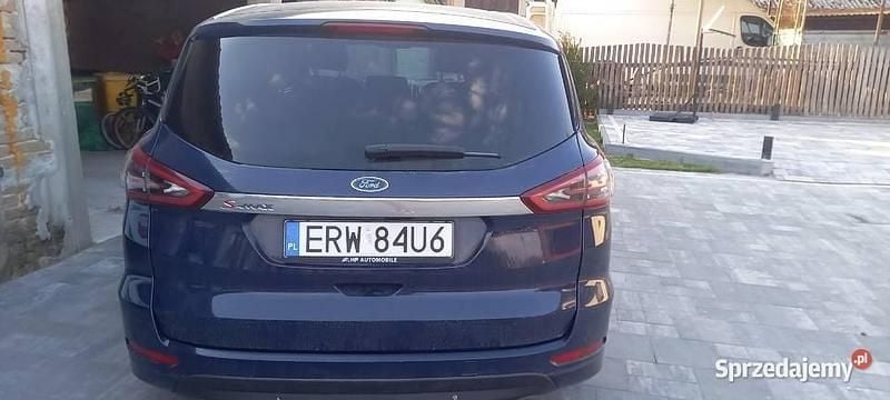 Używany Ford S-MAX S 2016 Minivan