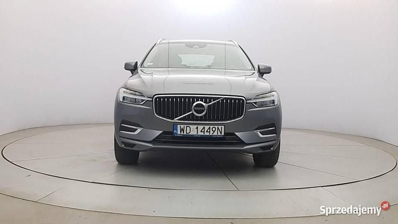 Używany Volvo XC60 250 KM (183 kW) 2019 Szary SUV