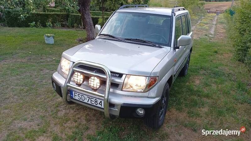 Srebrny Używany 2000 Mitsubishi Pajero SUV | 15 500 zł - Obraz 1/4