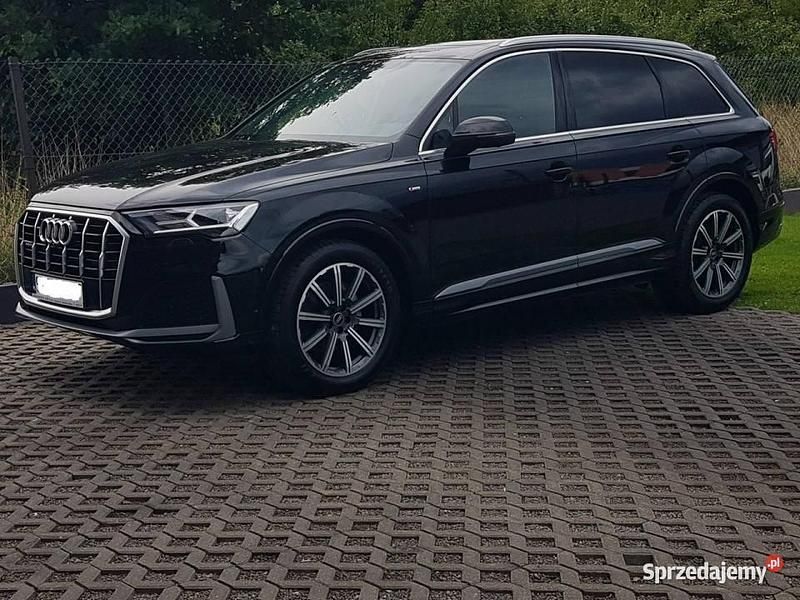 Czarny Używany 2022 Audi Q7 S-Line SUV | 292 900 zł - Obraz 1/4