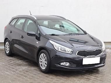 Używany Kia Ceed 99 KM (72 kW) 2014 Czarny Hatchback