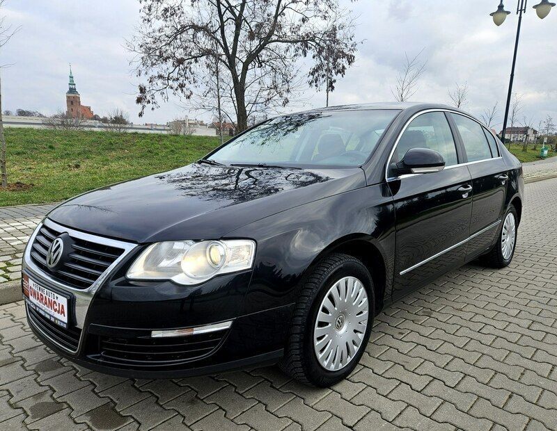 Czarny Używany 2007 VW Passat Sedan/Limuzyna | 17 900 zł (Dość drogi) - Obraz 1/4