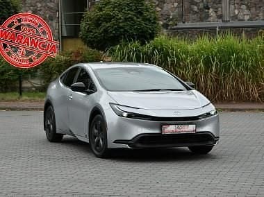 Szary (metalik) Używany 2024 Toyota Prius Hatchback | 149 800 zł - Obraz 1/4