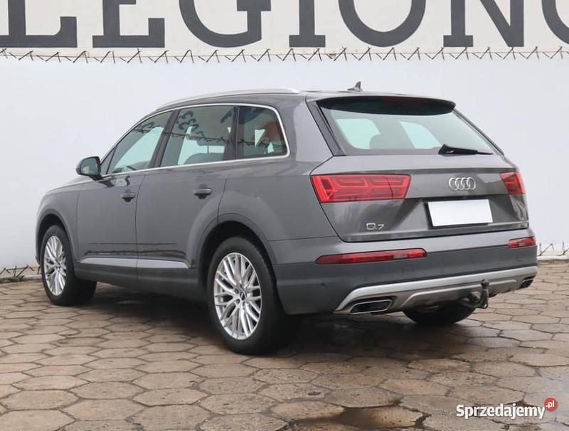 Używany Audi Q7 2018 Szary SUV