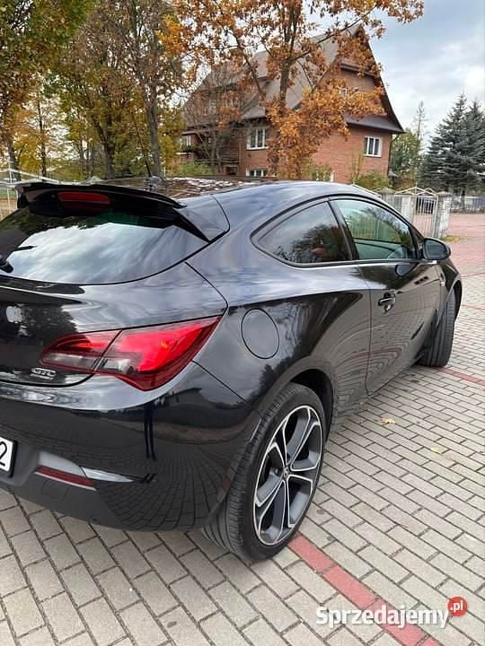 Używany Opel Astra GTC 2012 Czarny Coupe