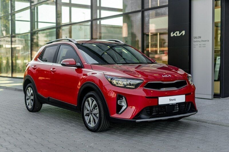 Czerwony (metalik) Używany 2024 Kia Stonic SUV | 89 400 zł (Drogi) - Obraz 1/4
