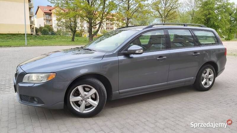 Szary Używany 2008 Volvo V70 Kombi | 20 400 zł (Dość drogi) - Obraz 1/4