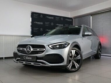 Srebrny Używany 2022 Mercedes C220 Kombi | 196 496 zł - Obraz 1/4