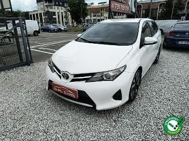 Biały (metalik) Używany 2015 Toyota Auris Kombi | 29 900 zł (Dobra cena) - Obraz 1/4