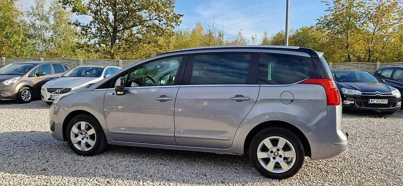 Używany Peugeot 5008 Style 116 KM (85 kW) 2015 Szary (metalik) Minivan