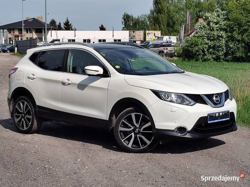 Biały Używany 2015 Nissan Qashqai SUV | 53 900 zł (Dość drogi) - Obraz 1/4