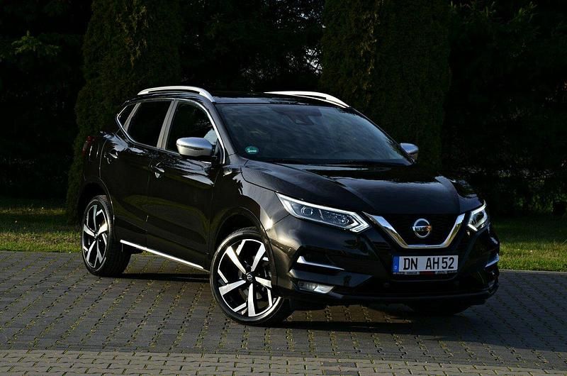 Czarny Używany 2020 Nissan Qashqai 360º SUV | 71 900 zł (Uczciwa cena) - Obraz 1/4