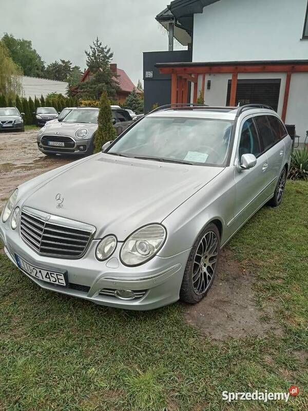 Srebrny Używany 2007 Mercedes 320 Kombi | 27 900 zł - Obraz 1/4