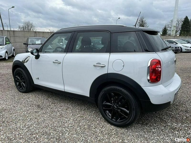 Używany Mini Countryman 112 KM (82 kW) 2012 Biały SUV