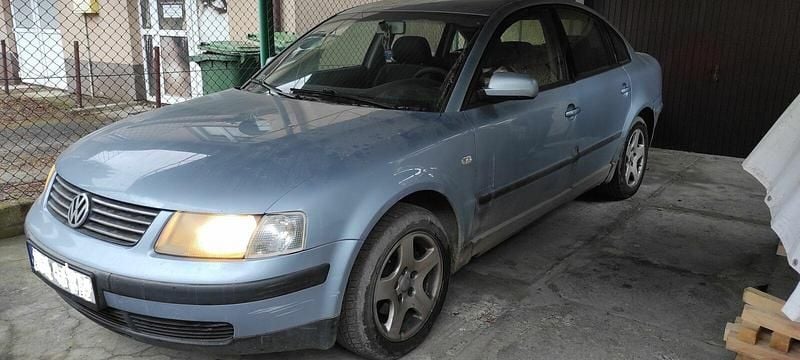 Inny kolor Używany 1999 VW Passat Sedan/Limuzyna | 2000 zł (Dobra cena) - Obraz 1/4
