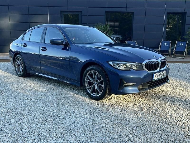 Niebieski Używany 2021 BMW 320 Sport Line Sedan/Limuzyna | 98 800 zł (Uczciwa cena) - Obraz 1/4