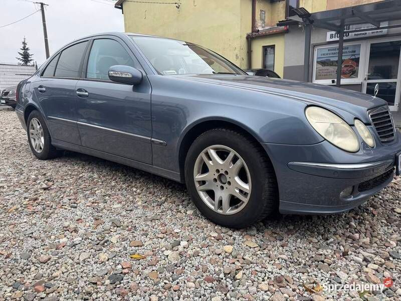 Używany Mercedes E320 2004 Szary Sedan/Limuzyna