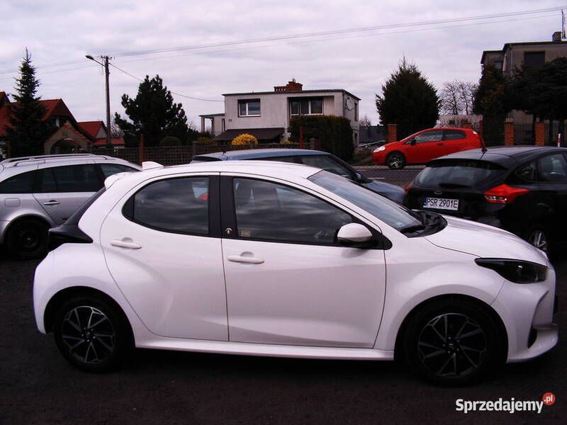 Biały Używany 2022 Toyota Yaris Hatchback | 66 900 zł (Dość drogi) - Obraz 1/4