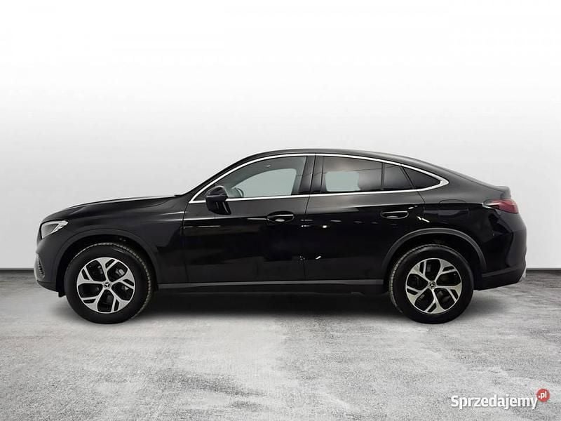 Czarny Używany 2024 Mercedes GLC300e Avantgarde SUV | 62 900 zł - Obraz 1/4