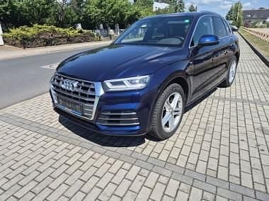 Czarny Używany 2017 Audi Q5 S-Line SUV | 115 000 zł - Obraz 1/4