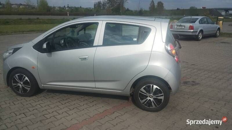 Używany Chevrolet Spark LS 68 KM (50 kW) 2011 Srebrny Hatchback
