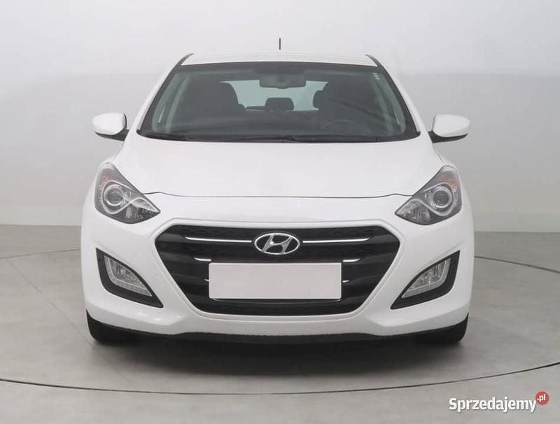 Biały Używany 2015 Hyundai i30 Hatchback | 41 999 zł (Uczciwa cena) - Obraz 1/4