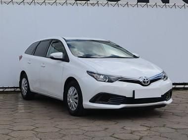 Biały Używany 2017 Toyota Auris Kombi | 35 999 zł (Dobra cena) - Obraz 1/4