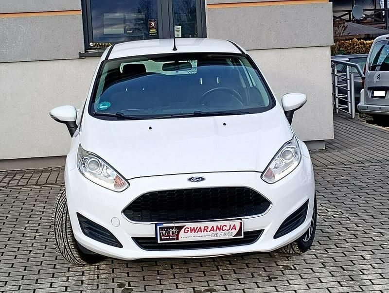 Używany Ford Fiesta 60 KM (44 kW) 2017 Biały Hatchback