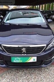 Używany Peugeot 308 Business-Line 130 KM (95 kW) 2018 Niebieski Hatchback