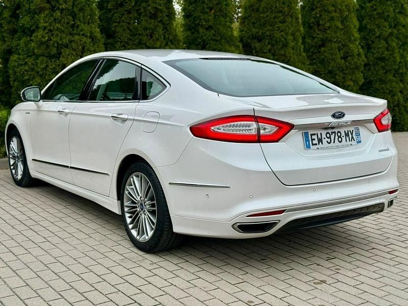 Używany Ford Mondeo 187 KM (137 kW) 2018 Biały Sedan/Limuzyna