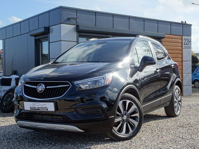 Czarny (metalik) Używany 2022 Buick Encore SUV | 79 900 zł - Obraz 1/4