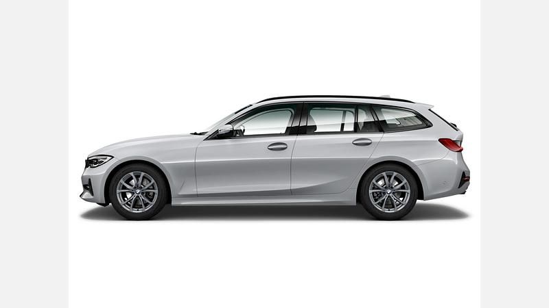Używany BMW 318 Shadowline 156 KM (114 kW) 2020 Srebrny glacier metalizowany Kombi