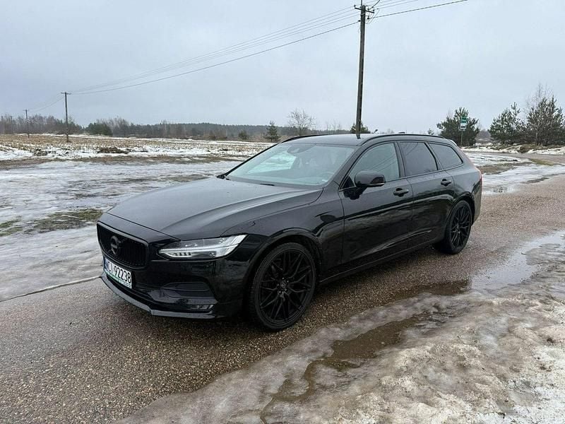 Używany Volvo V90 254 KM (186 kW) 2018 Czarny Kombi