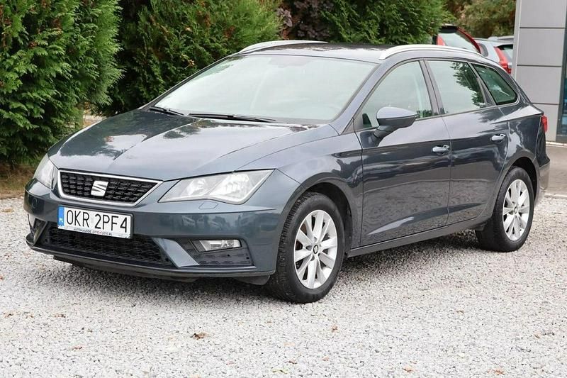 Szary (metalik) Używany 2018 Seat Leon Kombi | 30 999 zł (Super Cena) - Obraz 1/4