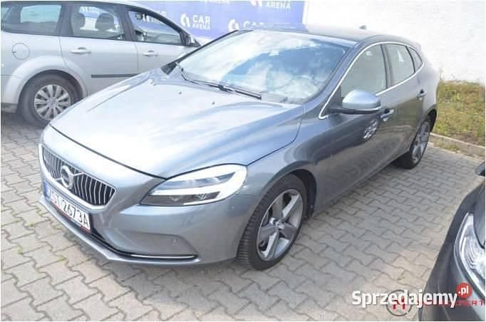 Używany 2017 Volvo V40 Kombi | 42 745 zł (Super Cena) - Obraz 1/4