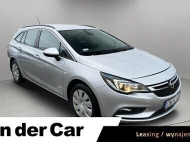 Srebrny (metalik) Używany 2018 Opel Astra Enjoy Sedan/Limuzyna | 54 900 zł - Obraz 1/4