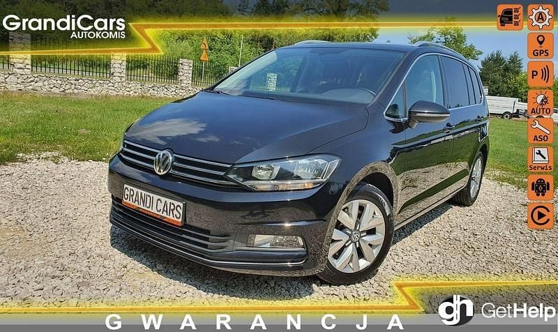 Czarny Używany 2016 VW Touran Highline Minivan | 53 700 zł (Uczciwa cena) - Obraz 1/4