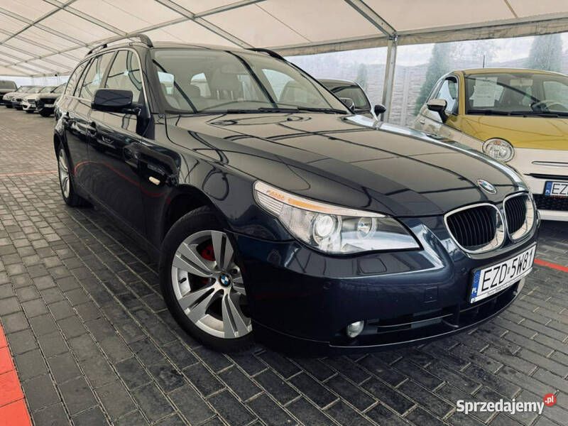 Niebieski ciemny (metalik) Używany 2005 BMW 525 Kombi | 22 700 zł (Dość drogi) - Obraz 1/4