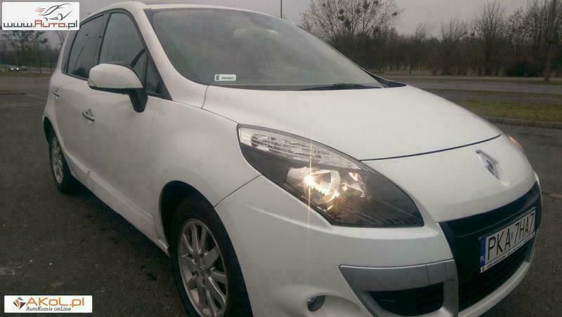 Biały Używany 2010 Renault Scénic III Minivan | 33 200 zł - Obraz 1/4