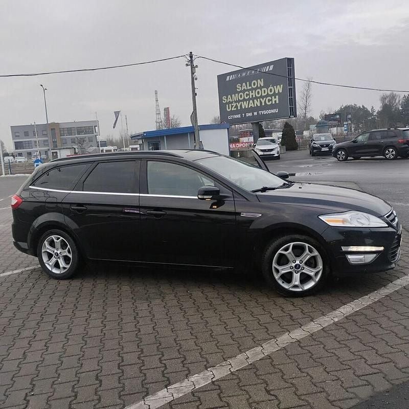 Używany Ford Mondeo 150 KM (110 kW) 2014 Czarny Kombi