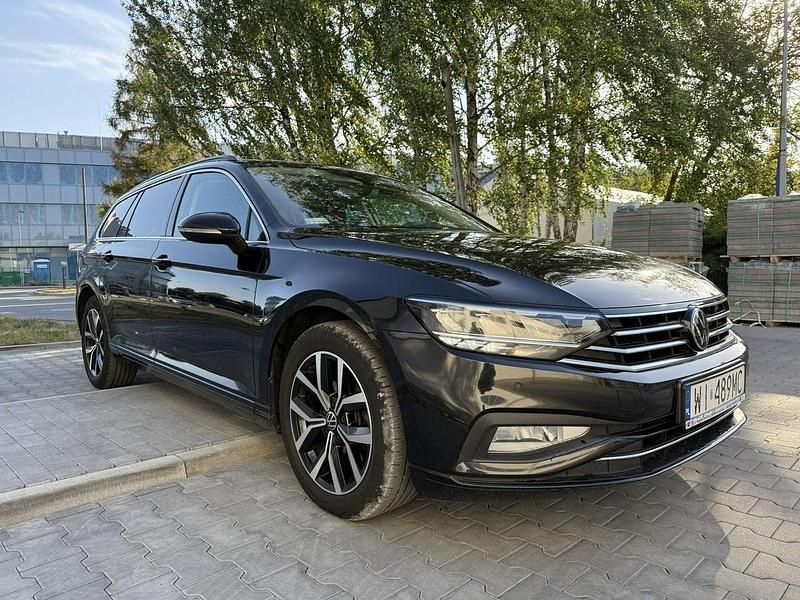 Używany VW Passat 150 KM (110 kW) 2022 Czarny (metalik) Kombi