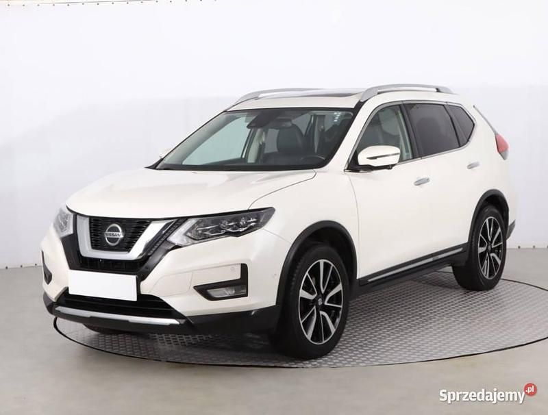 Używany Nissan X-Trail 159 KM (116 kW) 2019 Biały SUV