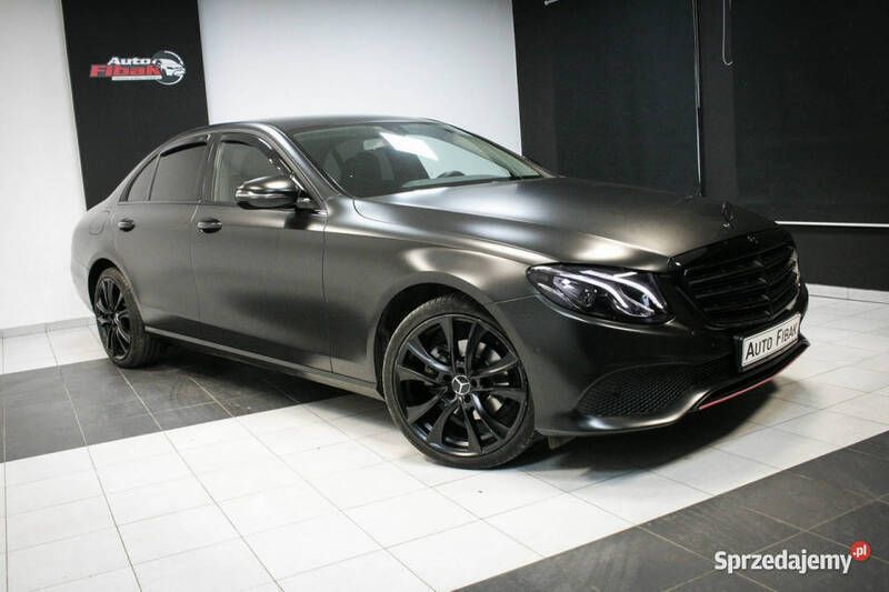 Srebrny Używany 2017 Mercedes E220 Sedan/Limuzyna | 99 900 zł (Dobra cena) - Obraz 1/4