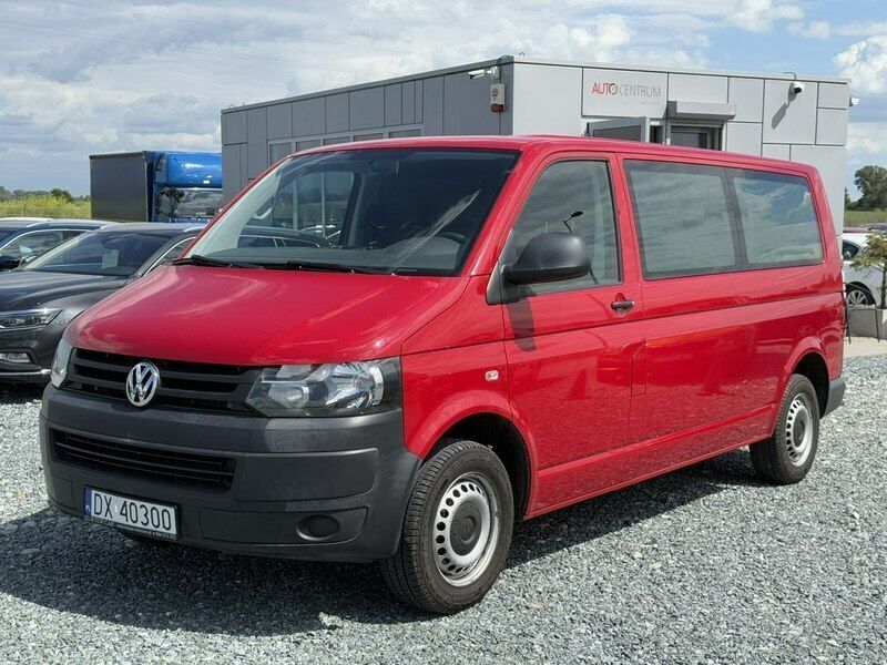 Czerwony Używany 2015 VW T5 Van | 69 900 zł (Dość drogi) - Obraz 1/4